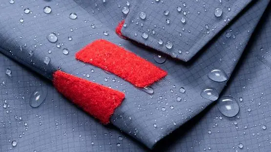 為什麼清洗你的 GORE-TEX 外套可能反而能拯救它